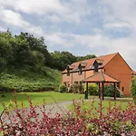 Fauna's Corner 펜션 *